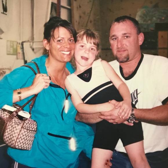 Meet your Posher, Nicole - Picture 1 of 1